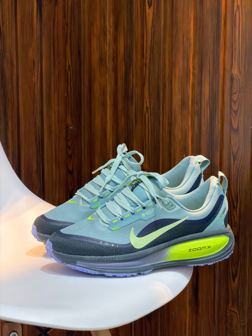 NIKE VOMERO 18 | Hombre