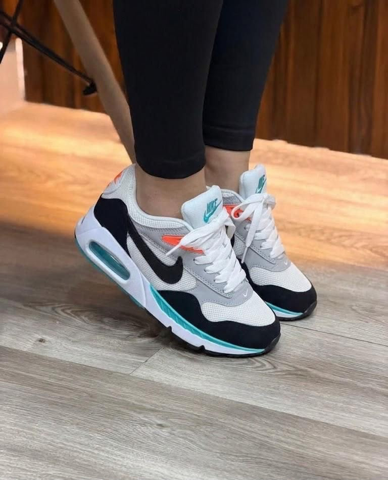 NIKE AIR MAX CORRELATE | Hombre