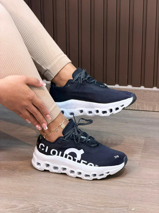 ON CLOUD NEGRA BLANCA