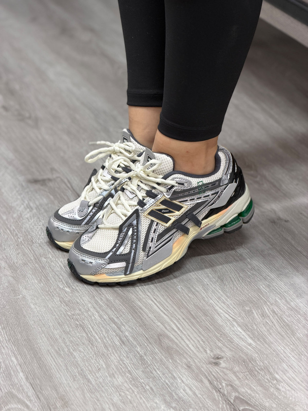 NEW BALANCE 1906R | Hombre y Dama