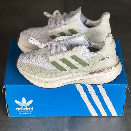 Adidas Ultra Boost VerdeClaro | Hombre y Dama