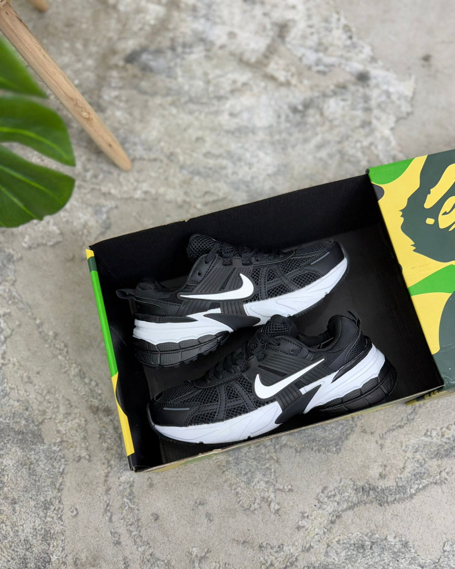 NIKE V2K| Hombre y mujer