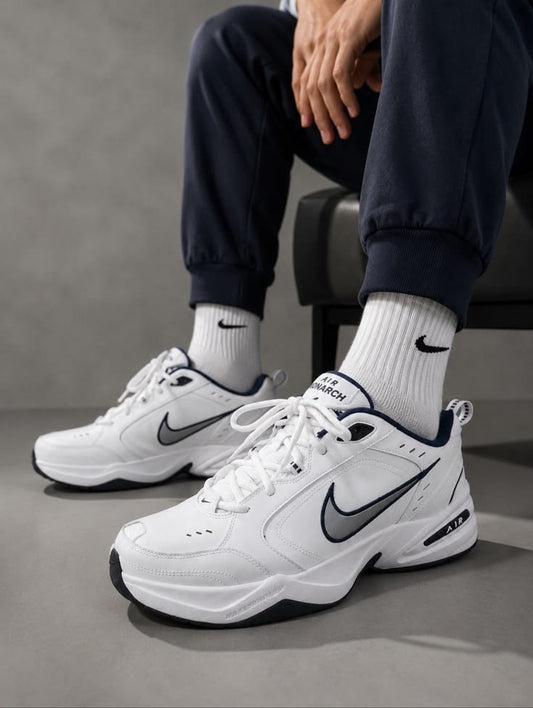 NIKE MONARCH EUR 38