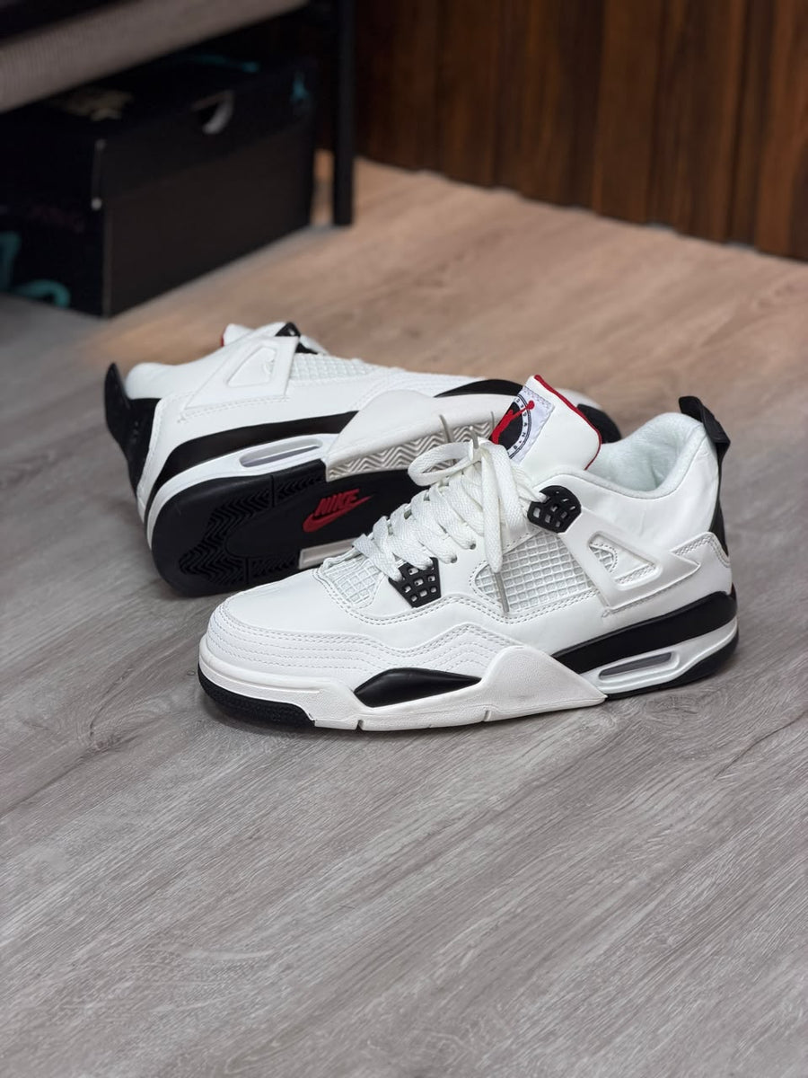 JORDÁN RETRO 4  | Hombre