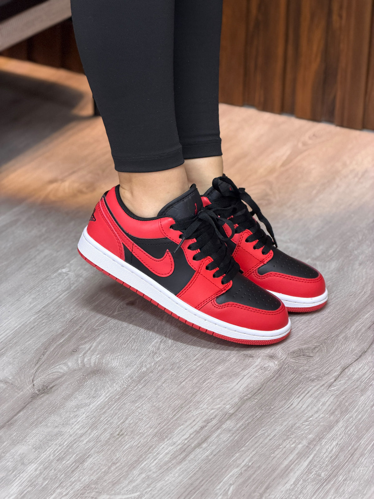 JORDAN RETRO 1 LOW  | Hombre y Dama